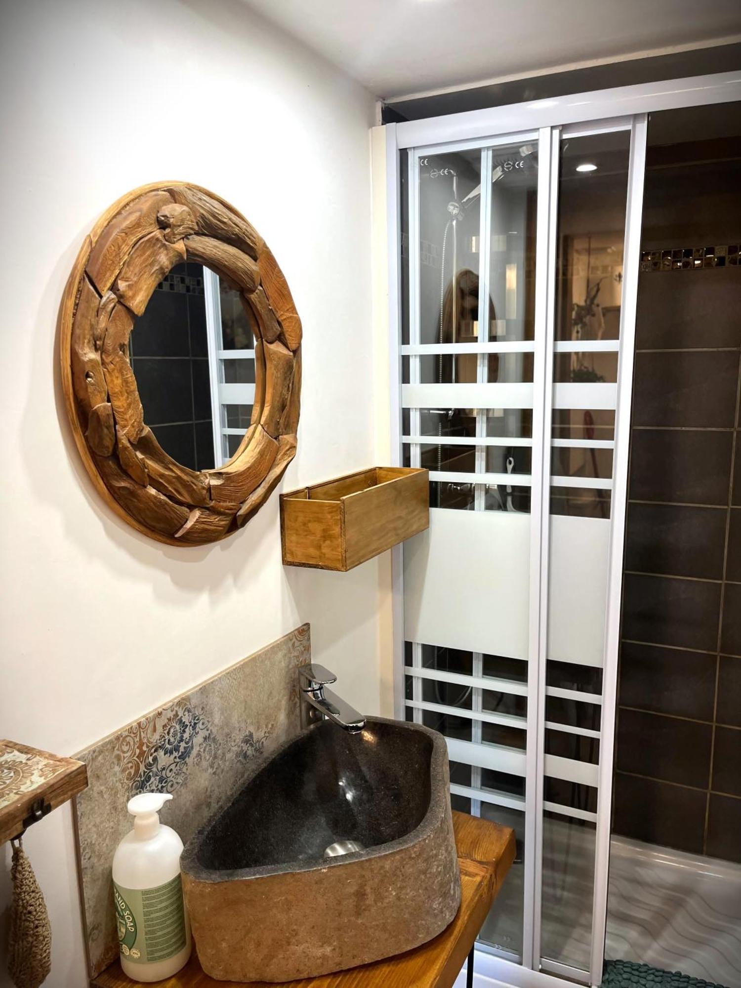 Cozy Mini House With Beautiful Views Apartment Eygliers Luaran gambar